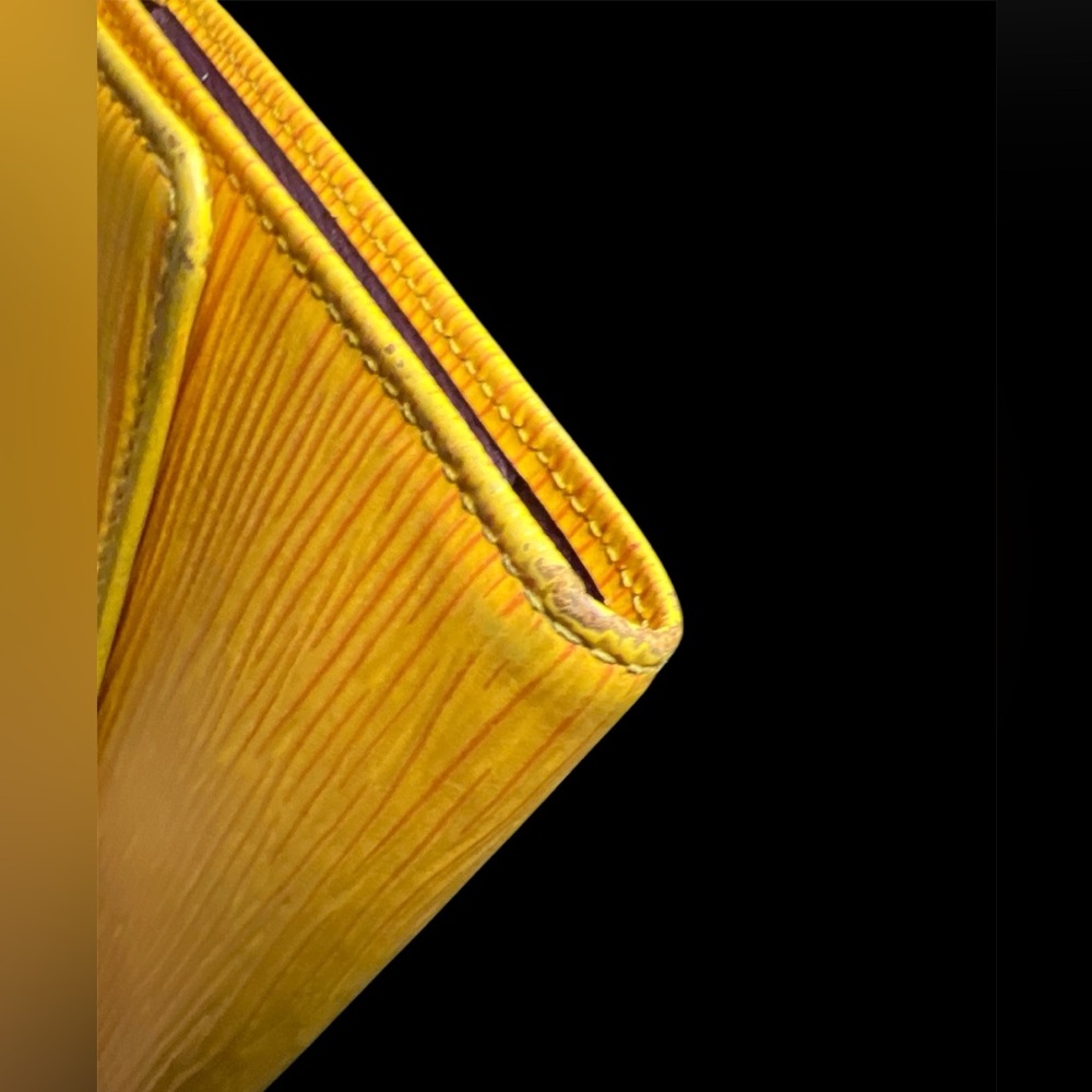 Louis Vuitton Yellow Porte Trésor Epi Wallet - Picture 7 of 13